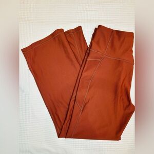 Old Navy Active 7/8 Flare Yoga Pants